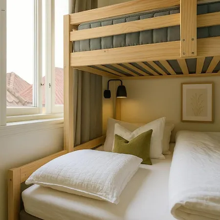 Apartment Retreat - Steps From Bryggen - Norwegians Minimum Age 25 *