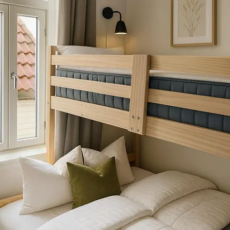 Retreat - Steps From Bryggen - Norwegians Minimum Age 25 Apartment Bergen