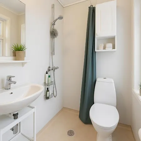 Retreat - Steps From Bryggen - Norwegians Minimum Age 25 شقة *